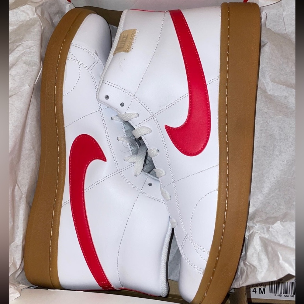 Nike court royale 2 mid